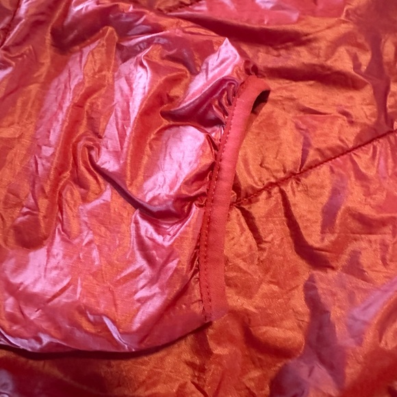 Vintage Montbell Ultra Light Puffer w/ bag - Picture 4 of 9